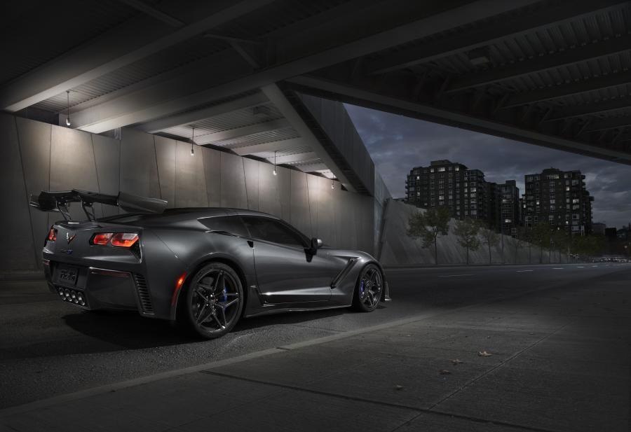  Chevrolet Corvette ZR1 (C7) 2018 года  (фото 8 из 67)